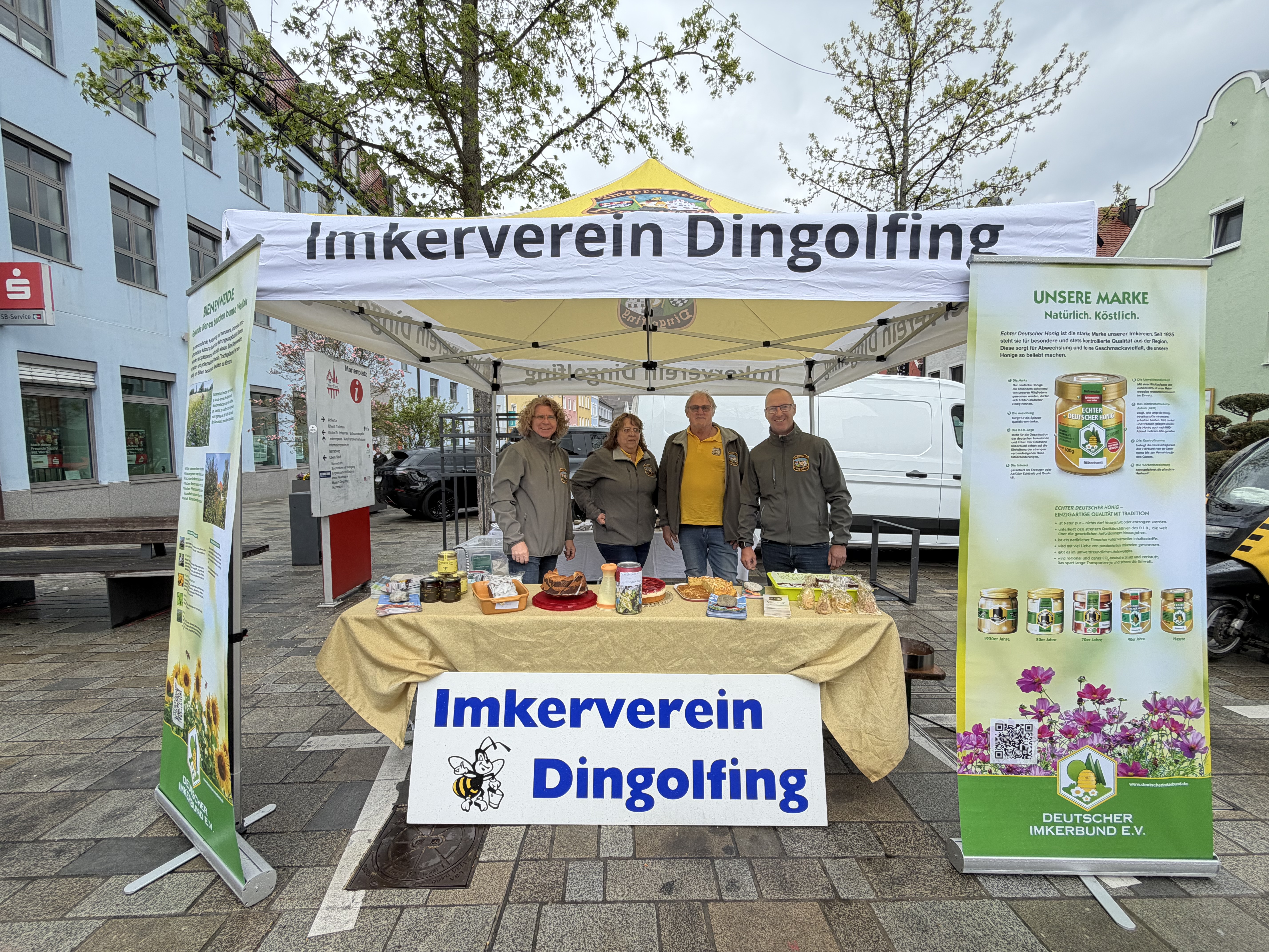 Vereinsstand beim Markt